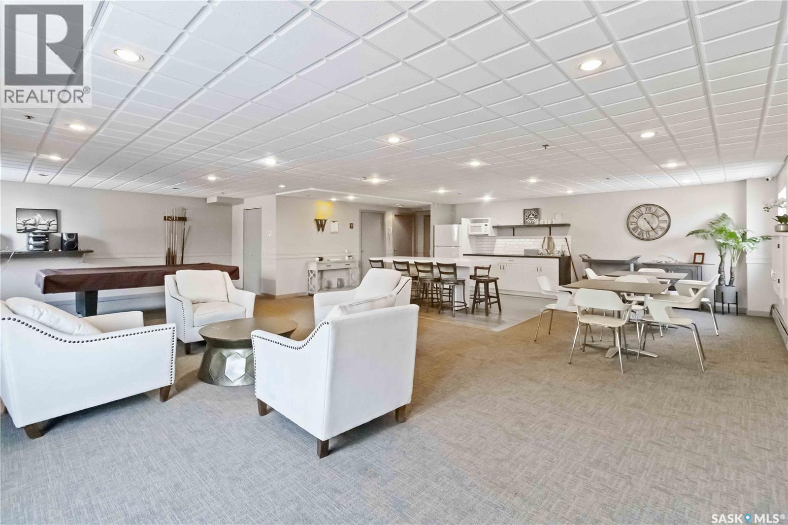 103 525 3Rd Avenue N, Saskatoon, SK - Indoor