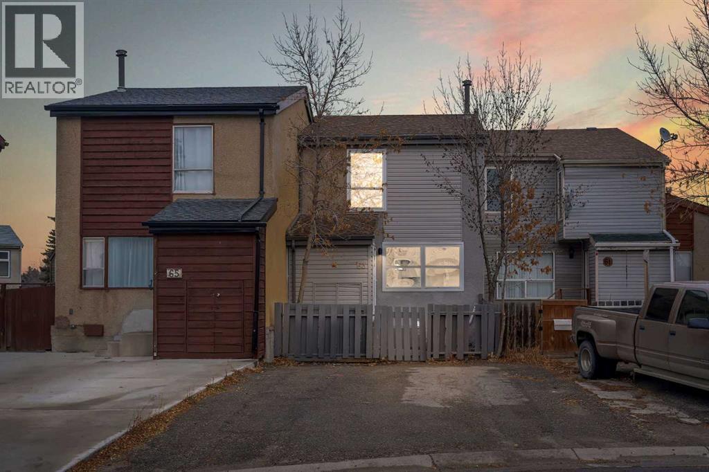 63 Penworth Close Se, Calgary, AB - Outdoor