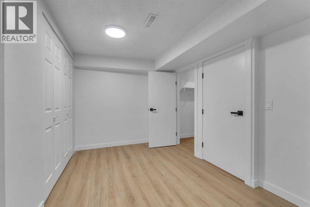 63 Penworth Close Se, Calgary, AB - Indoor Photo Showing Other Room