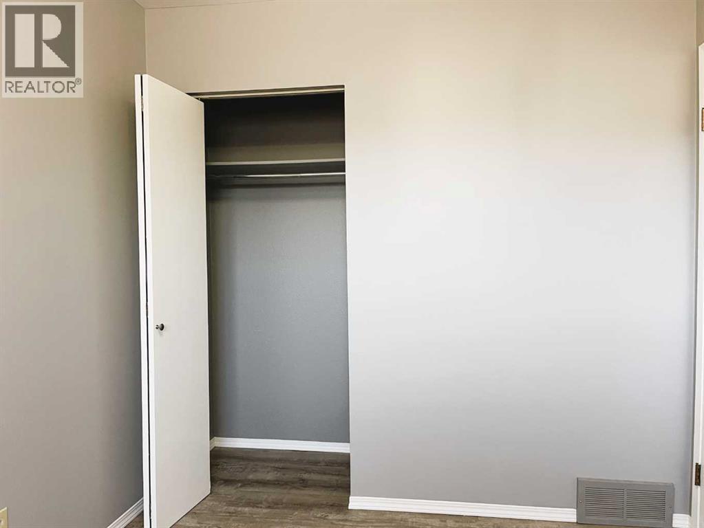 4516 45 Street, Rycroft, AB - Indoor Photo Showing Other Room