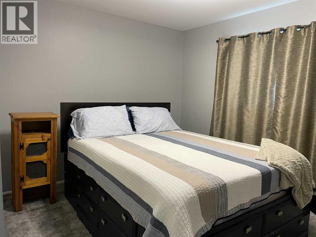 4516 45 Street, Rycroft, AB - Indoor Photo Showing Bedroom