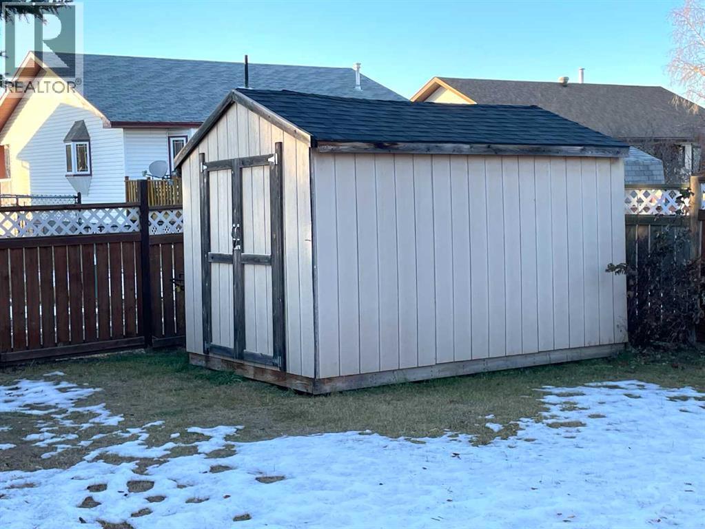 4516 45 Street, Rycroft, AB - Outdoor