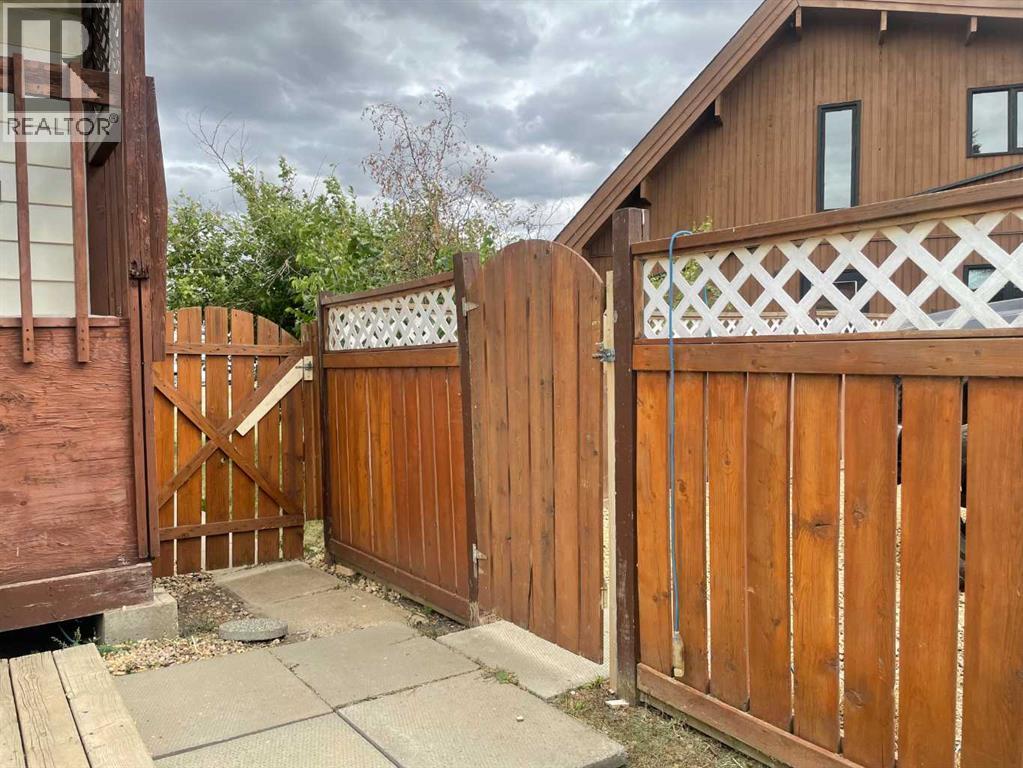 4516 45 Street, Rycroft, AB - Outdoor With Exterior