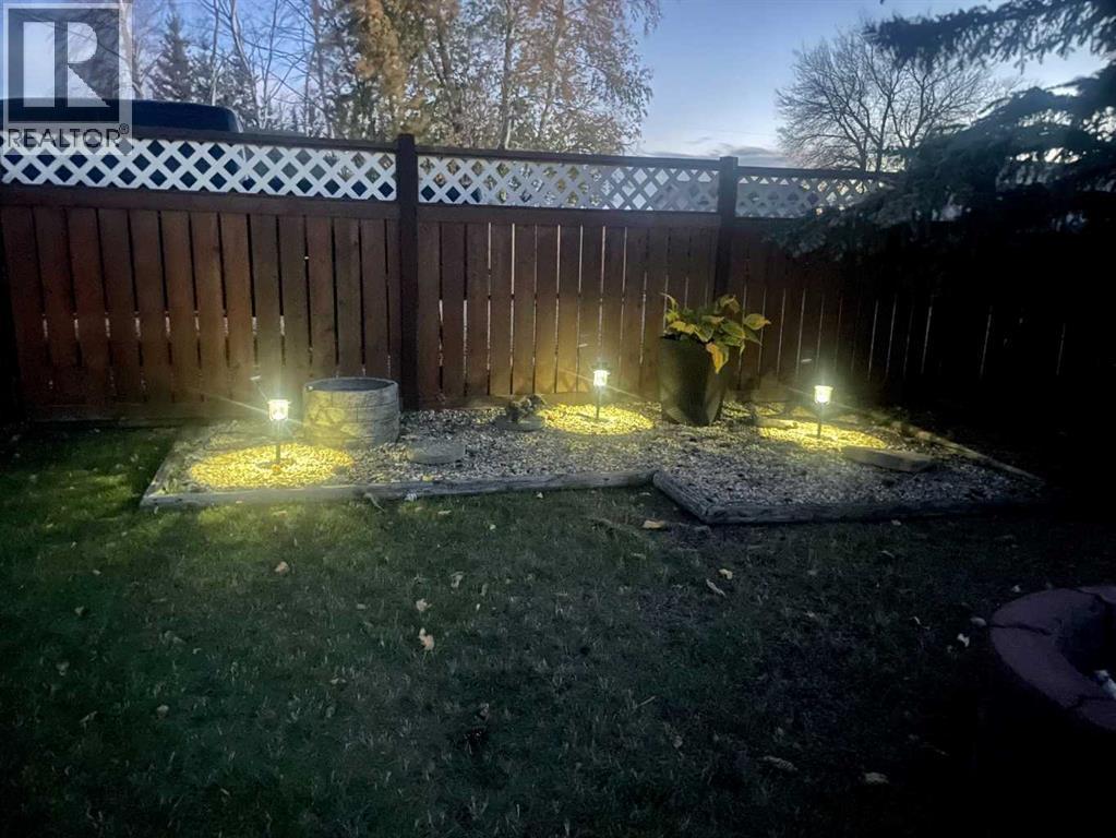 4516 45 Street, Rycroft, AB - Outdoor