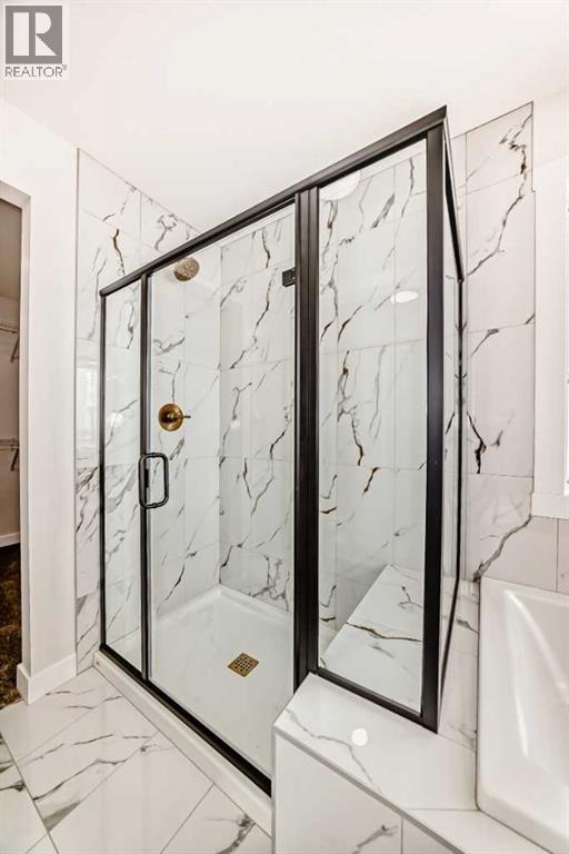 100 Corner Glen Manor Ne, Calgary, AB - Indoor