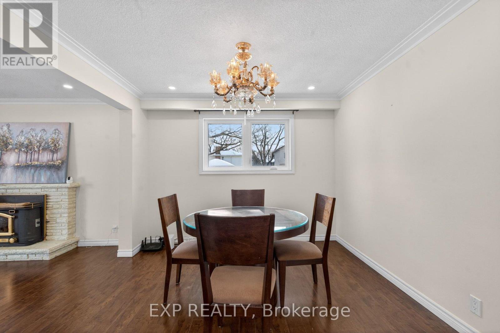 2 Gladiator Road, Markham, ON - Indoor Photo Showing Dining Room
