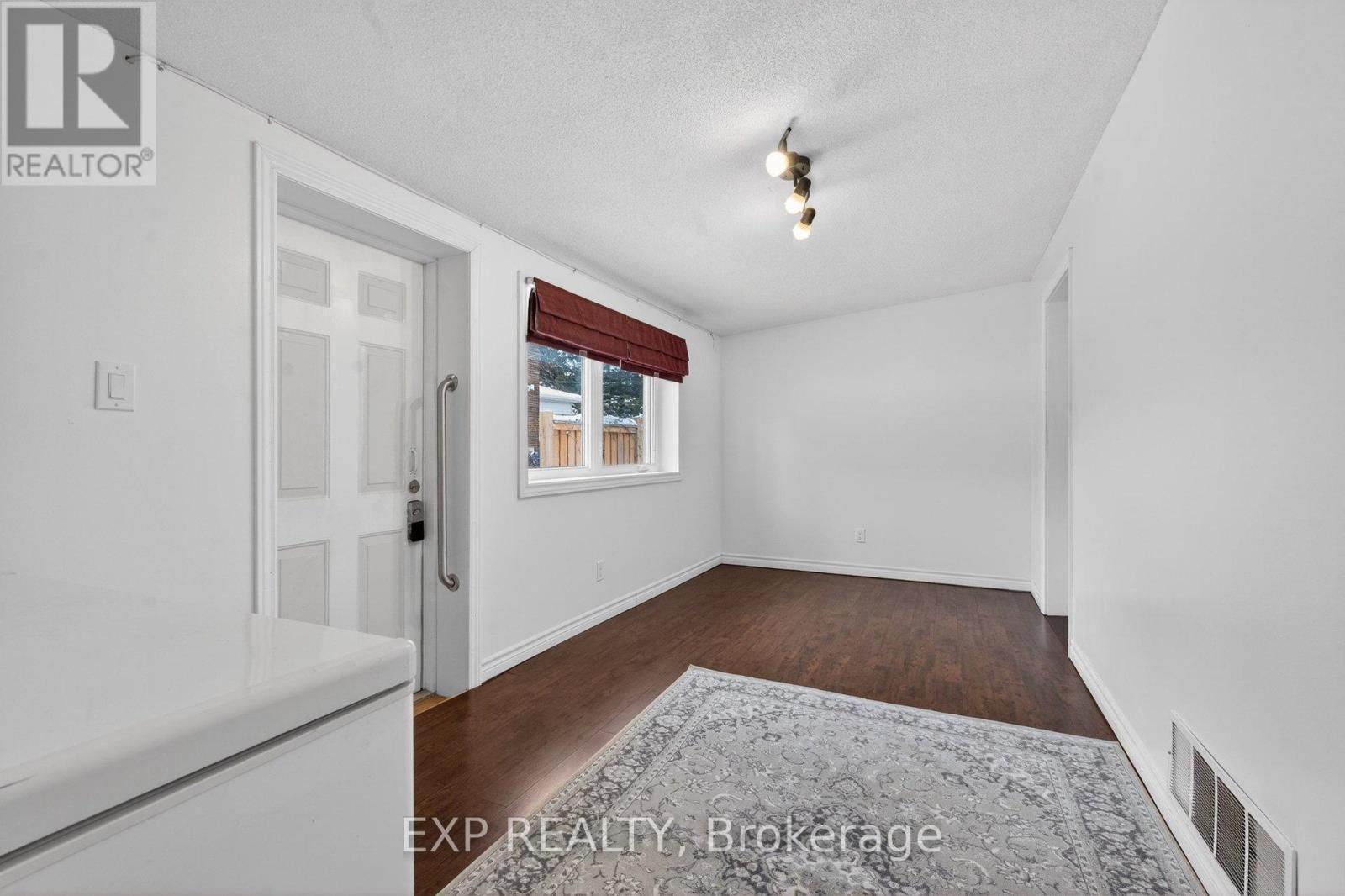 2 Gladiator Road, Markham, ON - Indoor Photo Showing Other Room