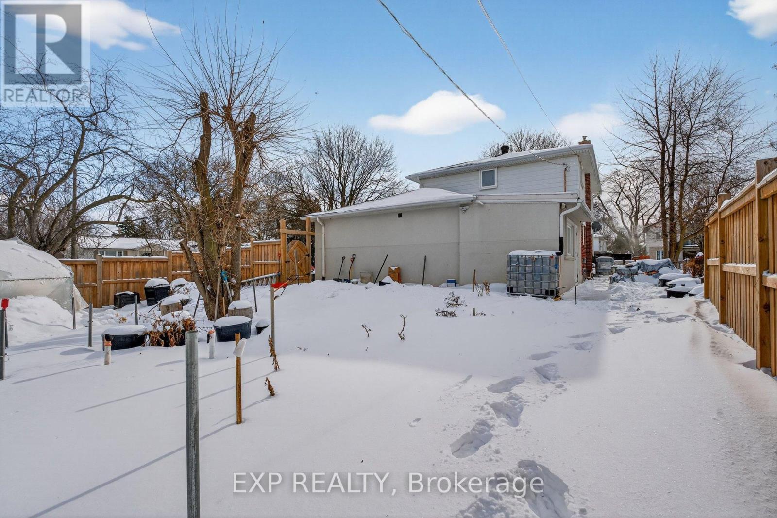 2 Gladiator Road, Markham, ON - Outdoor