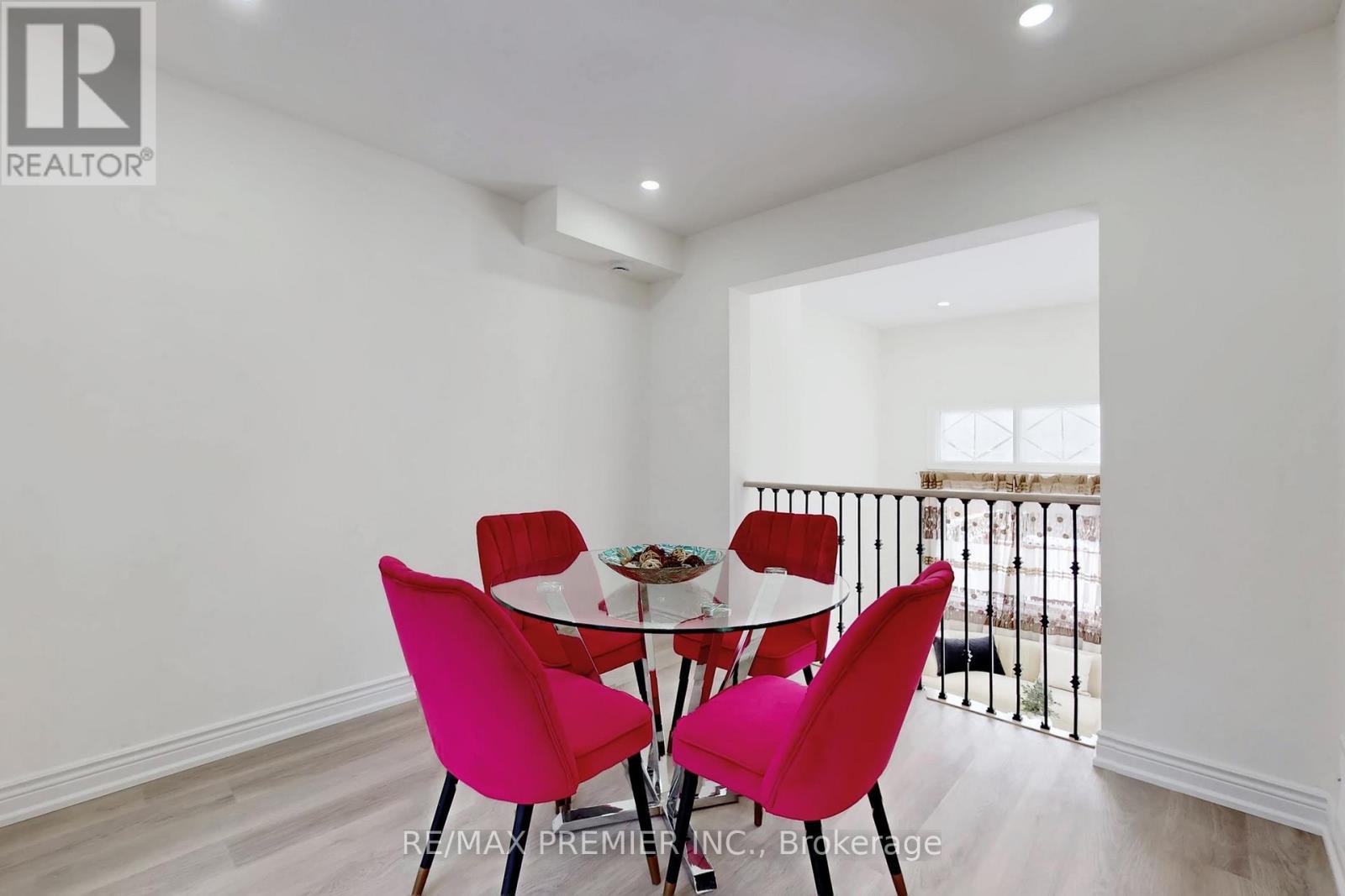 3348 Burdock Place, Mississauga, ON - Indoor Photo Showing Dining Room
