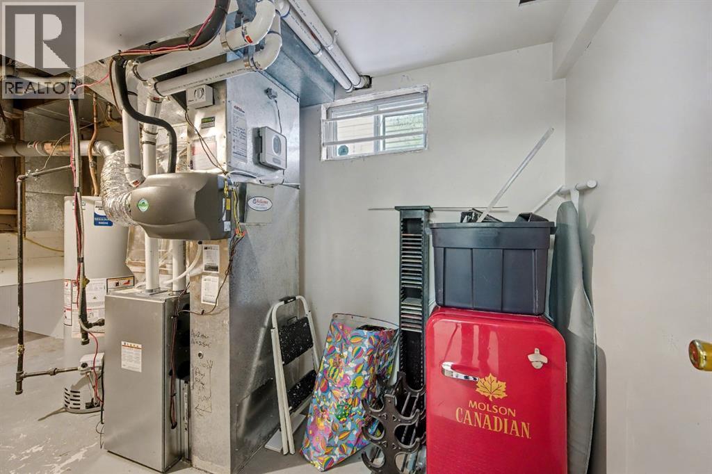 34 Woodglen Crescent Sw, Calgary, AB - Indoor Photo Showing Basement