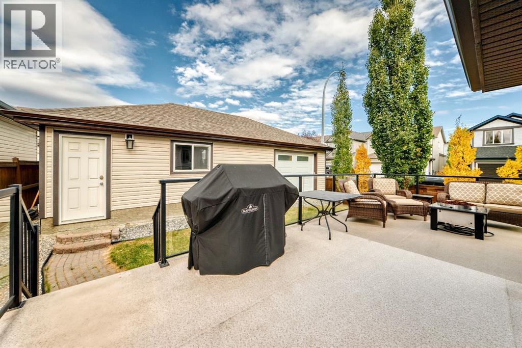 182 Sunset Heights, Cochrane, AB - Outdoor With Exterior