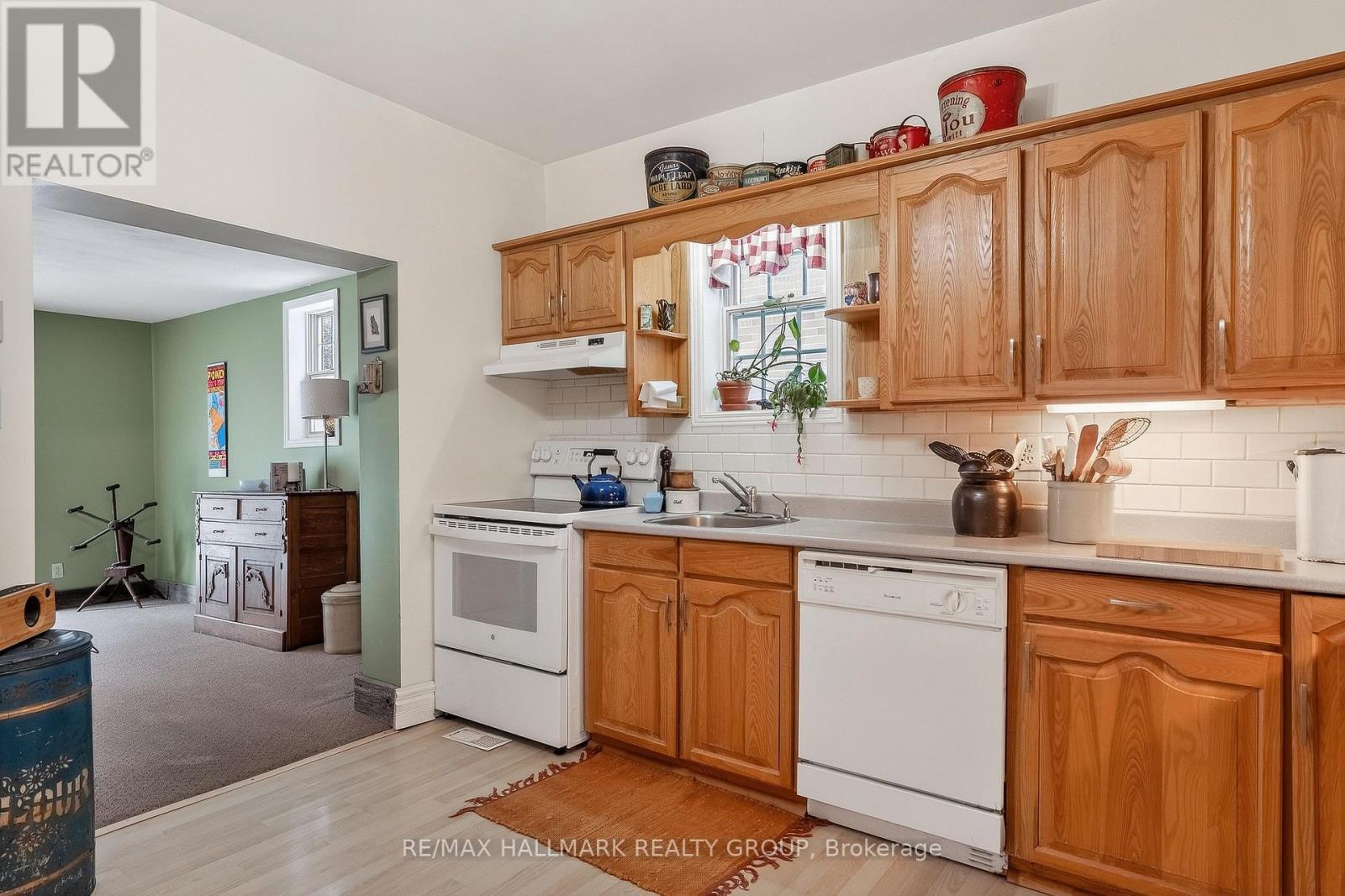 77 King George Street, Ottawa, ON - Indoor Photo Showing Kitchen