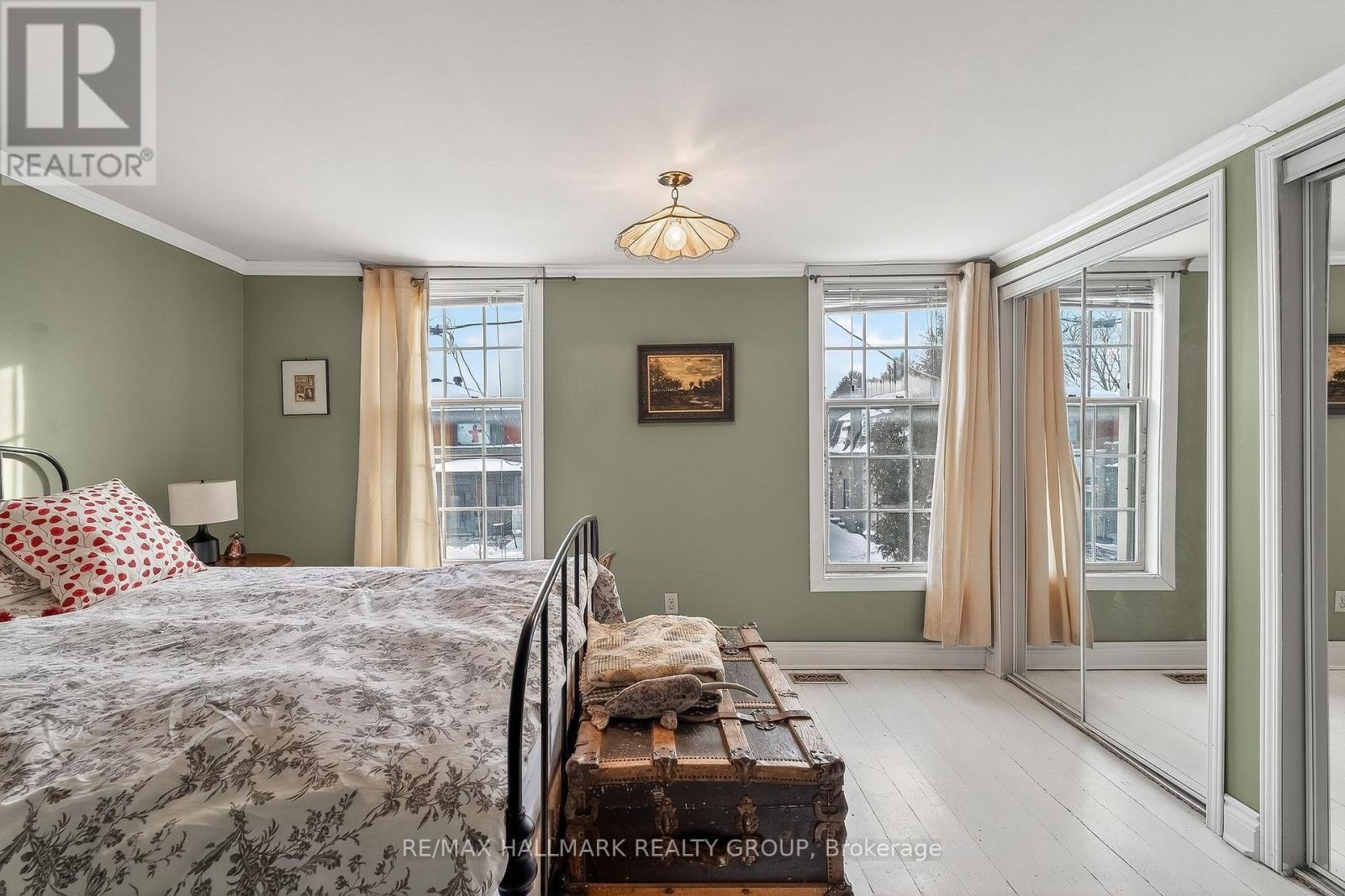 77 King George Street, Ottawa, ON - Indoor Photo Showing Bedroom