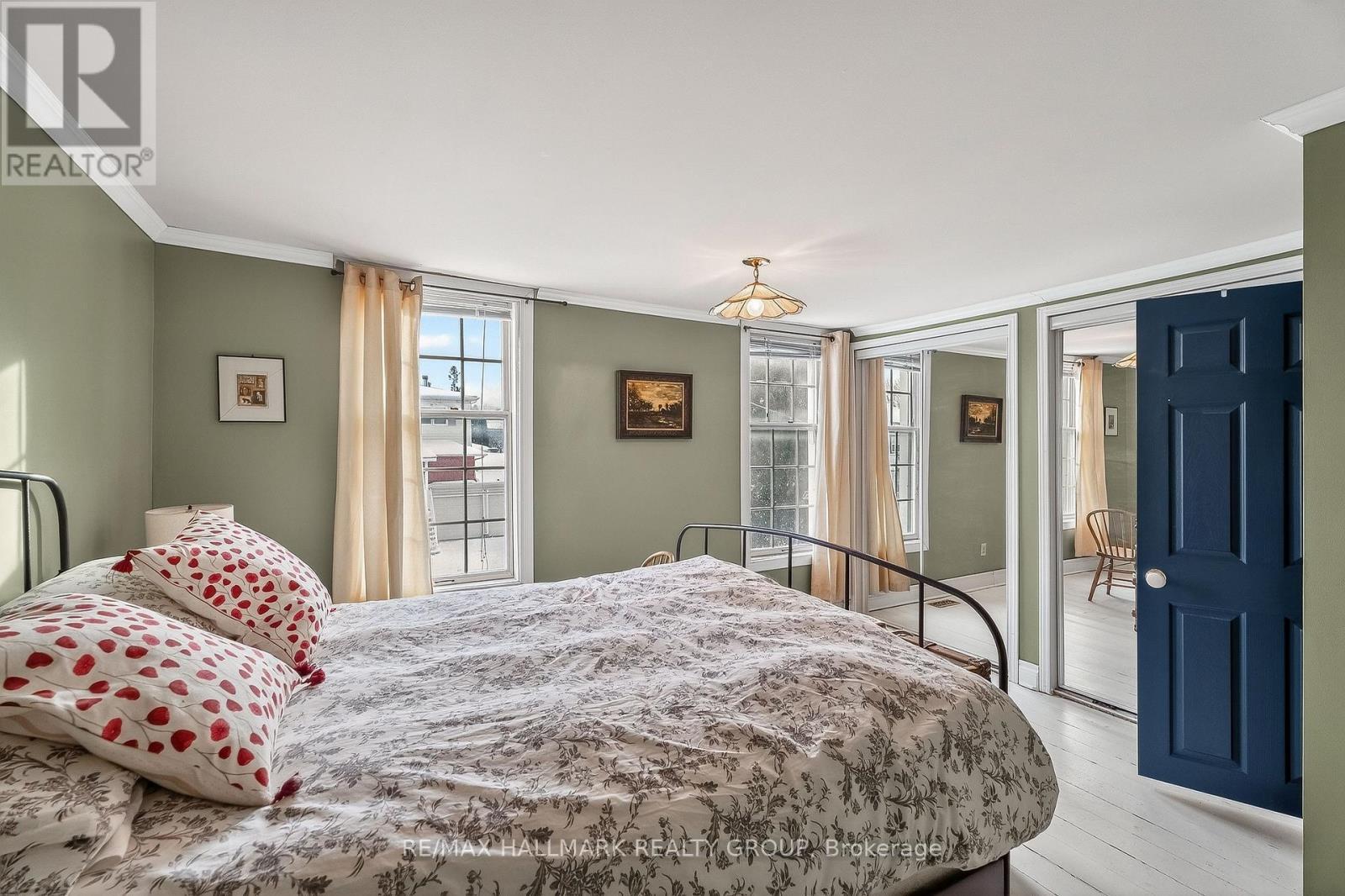77 King George Street, Ottawa, ON - Indoor Photo Showing Bedroom