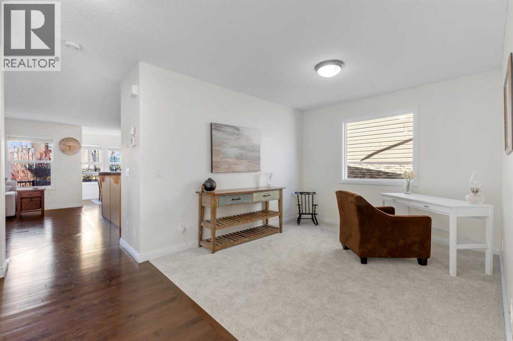 29 Sunset Close, Cochrane, AB - Indoor