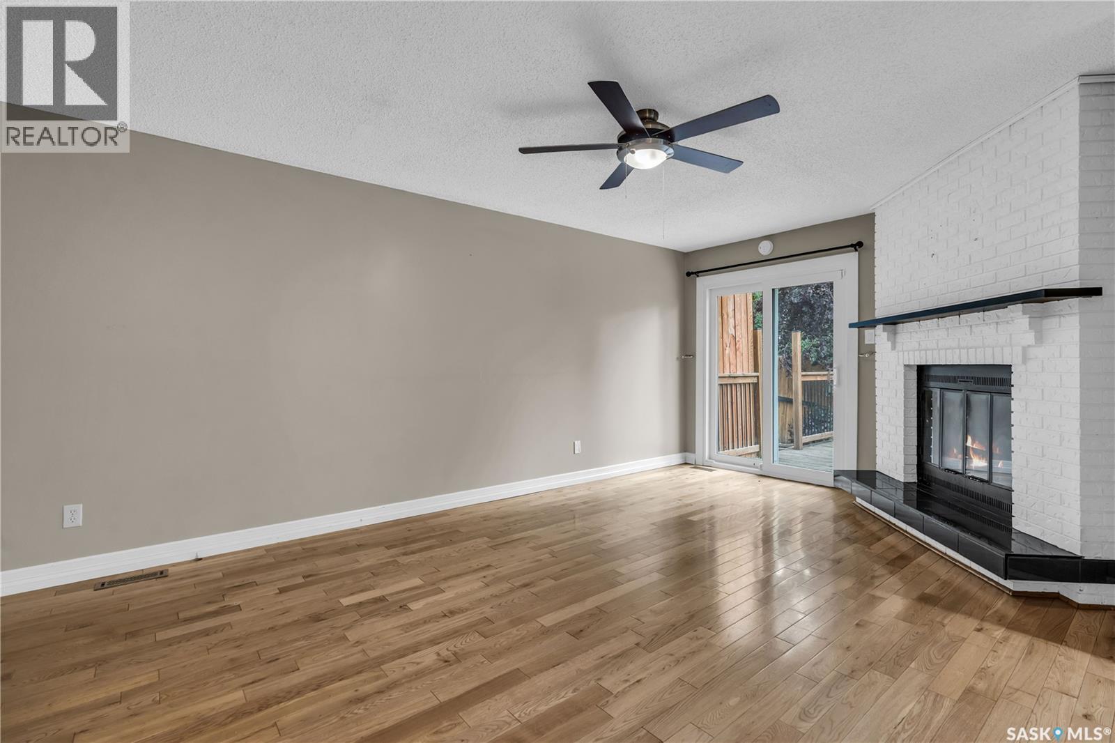 2643 Kliman Crescent, Regina, SK - Indoor With Fireplace