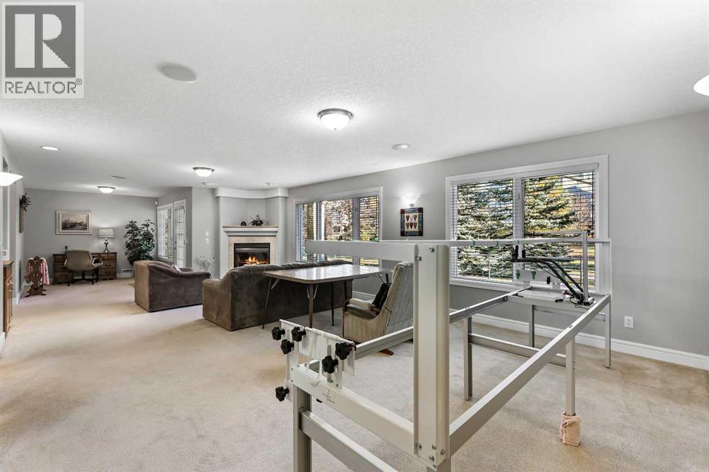 69 Evergreen Crescent Sw, Calgary, AB - Indoor