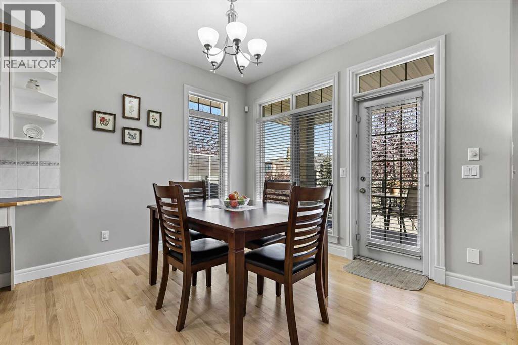 69 Evergreen Crescent Sw, Calgary, AB - Indoor Photo Showing Dining Room