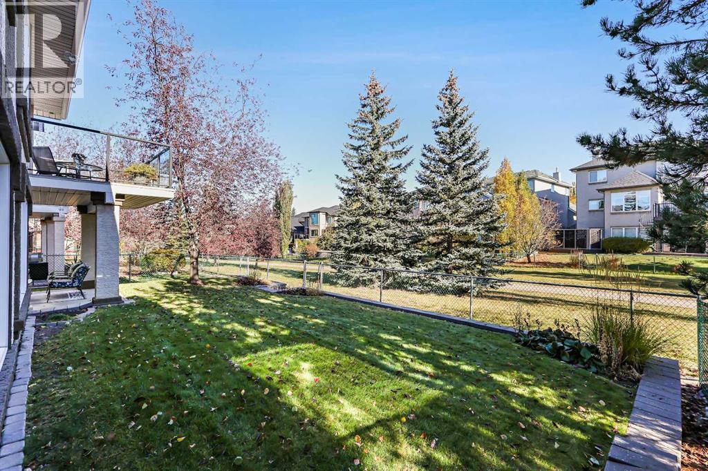 69 Evergreen Crescent Sw, Calgary, AB - Outdoor