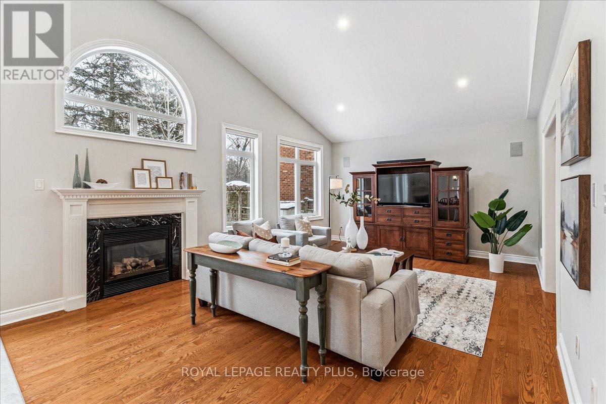 6409 Western Skies Way, Mississauga, ON - Indoor Photo Showing Living Room With Fireplace