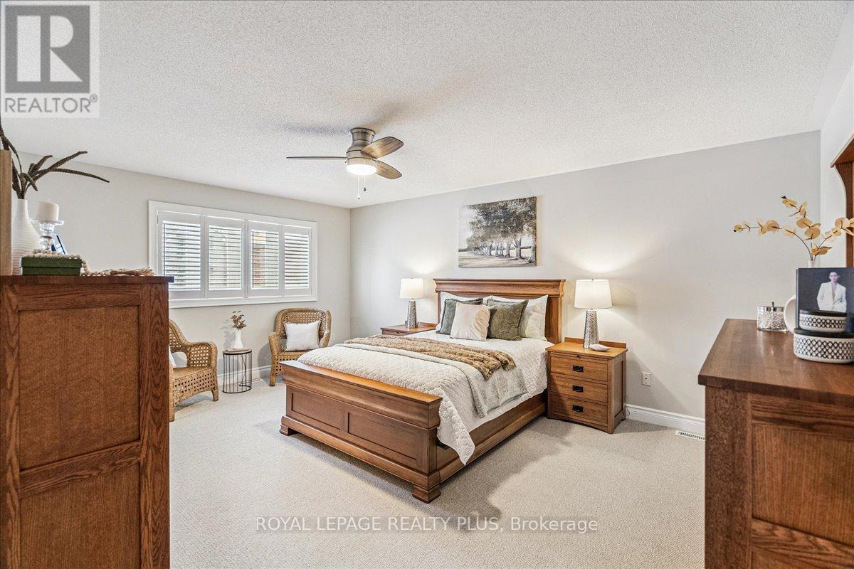 6409 Western Skies Way, Mississauga, ON - Indoor Photo Showing Bedroom
