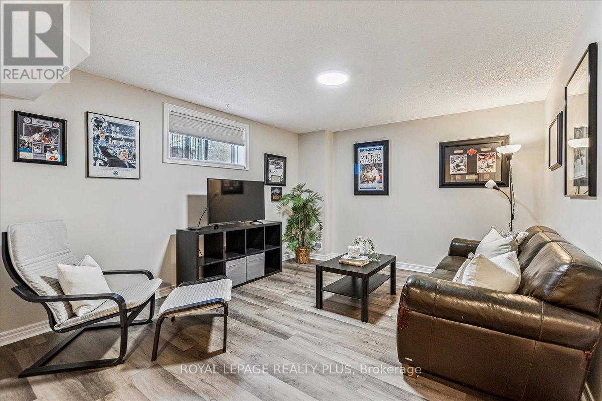 6409 Western Skies Way, Mississauga, ON - Indoor Photo Showing Other Room