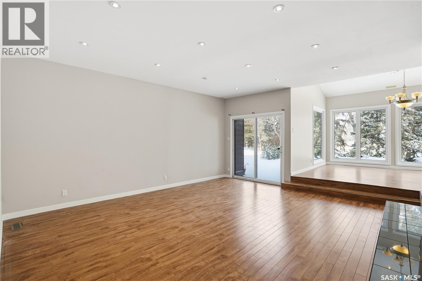 19 Martin Crescent, Regina, SK - Indoor Photo Showing Other Room