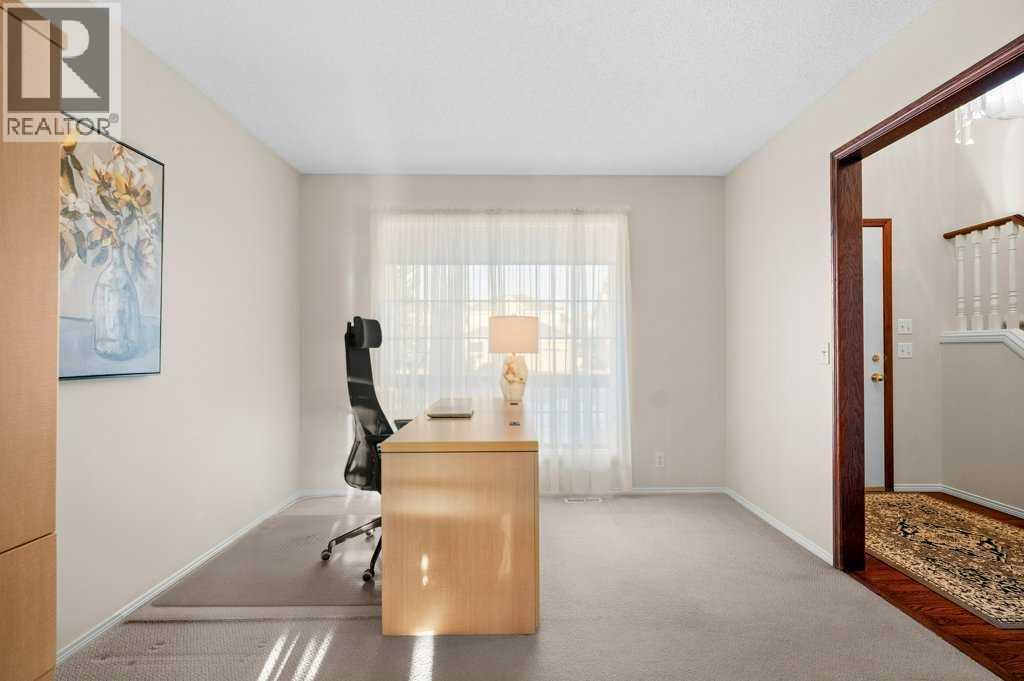 63 Douglas Park Boulevard Se, Calgary, AB - Indoor