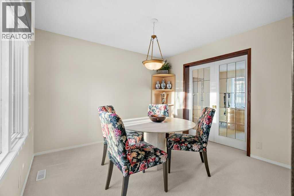 63 Douglas Park Boulevard Se, Calgary, AB - Indoor Photo Showing Dining Room