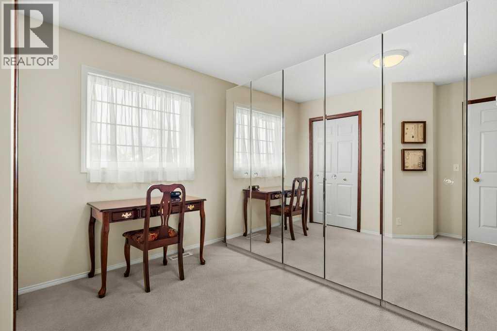 63 Douglas Park Boulevard Se, Calgary, AB - Indoor Photo Showing Other Room