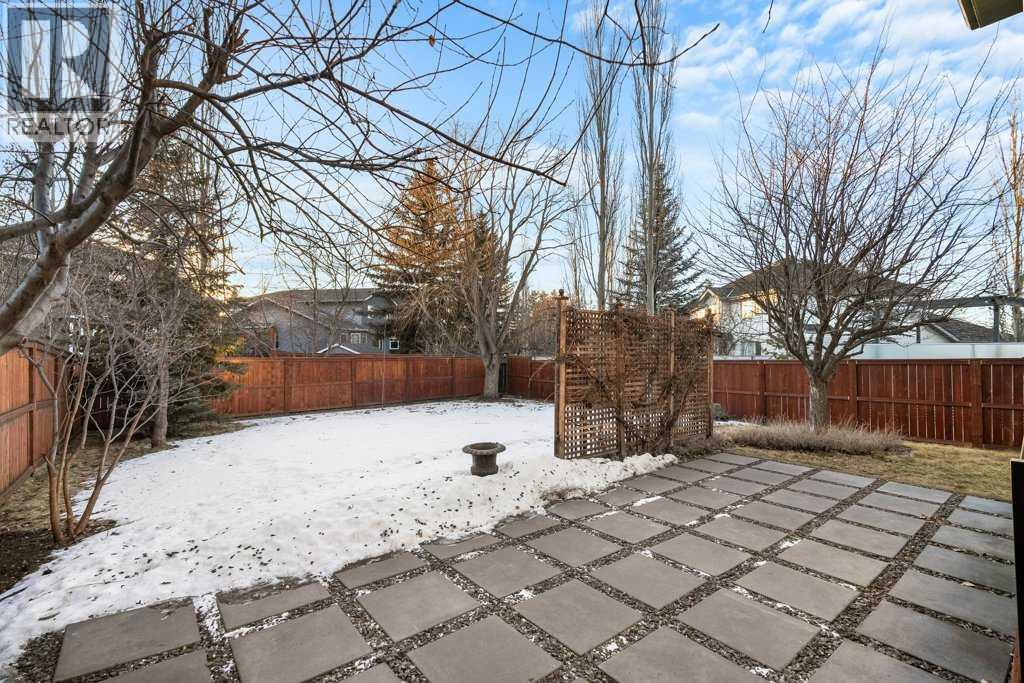 63 Douglas Park Boulevard Se, Calgary, AB - Outdoor