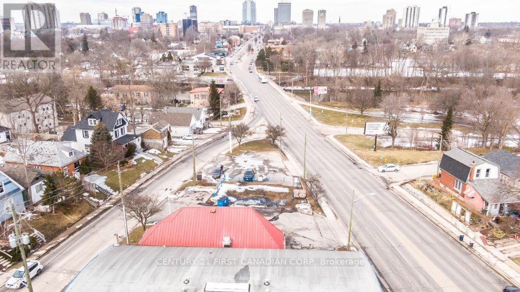 11 & 15 Wellington Road, London South (South F), ON