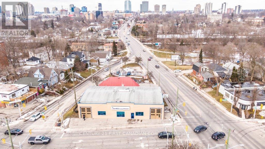 11 & 15 Wellington Road, London South (South F), ON