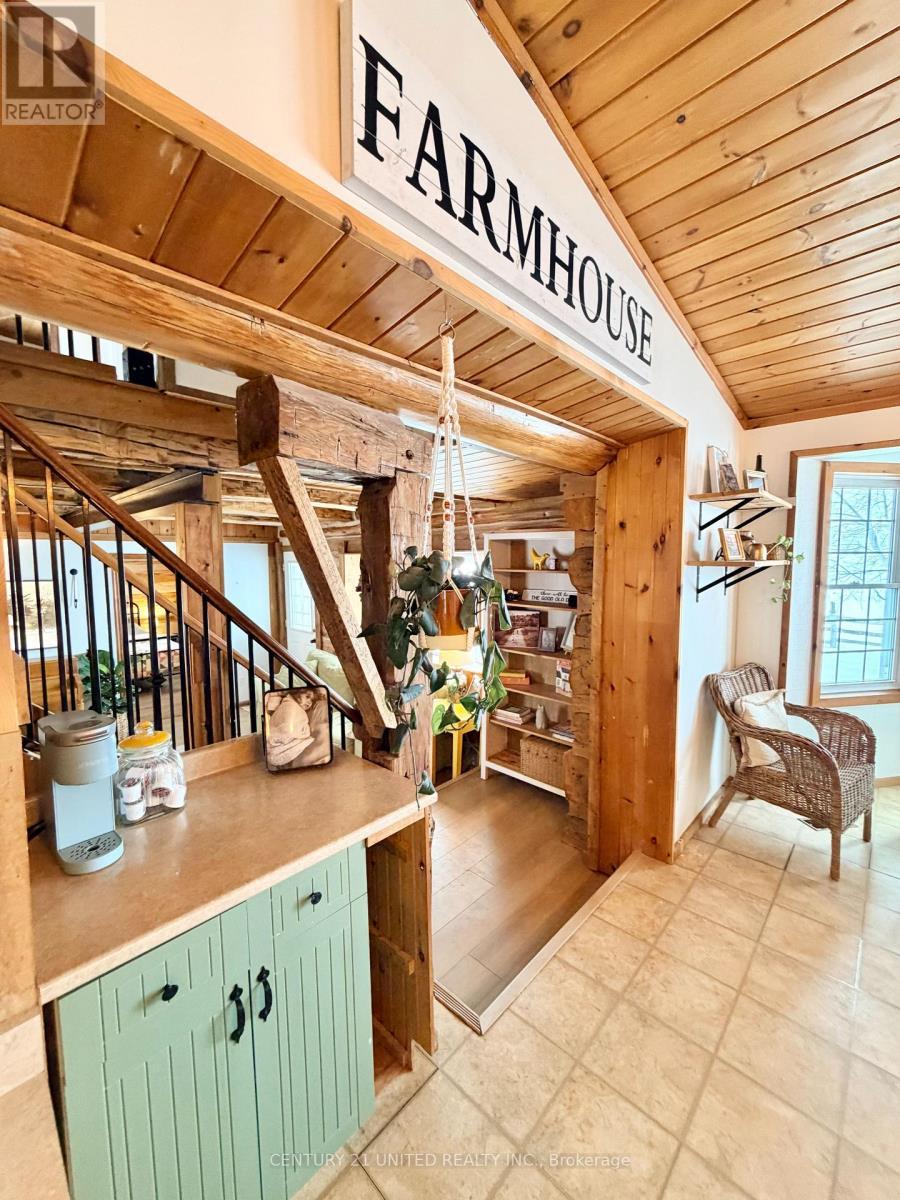 1074 First Line, Douro-Dummer, ON - Indoor Photo Showing Other Room