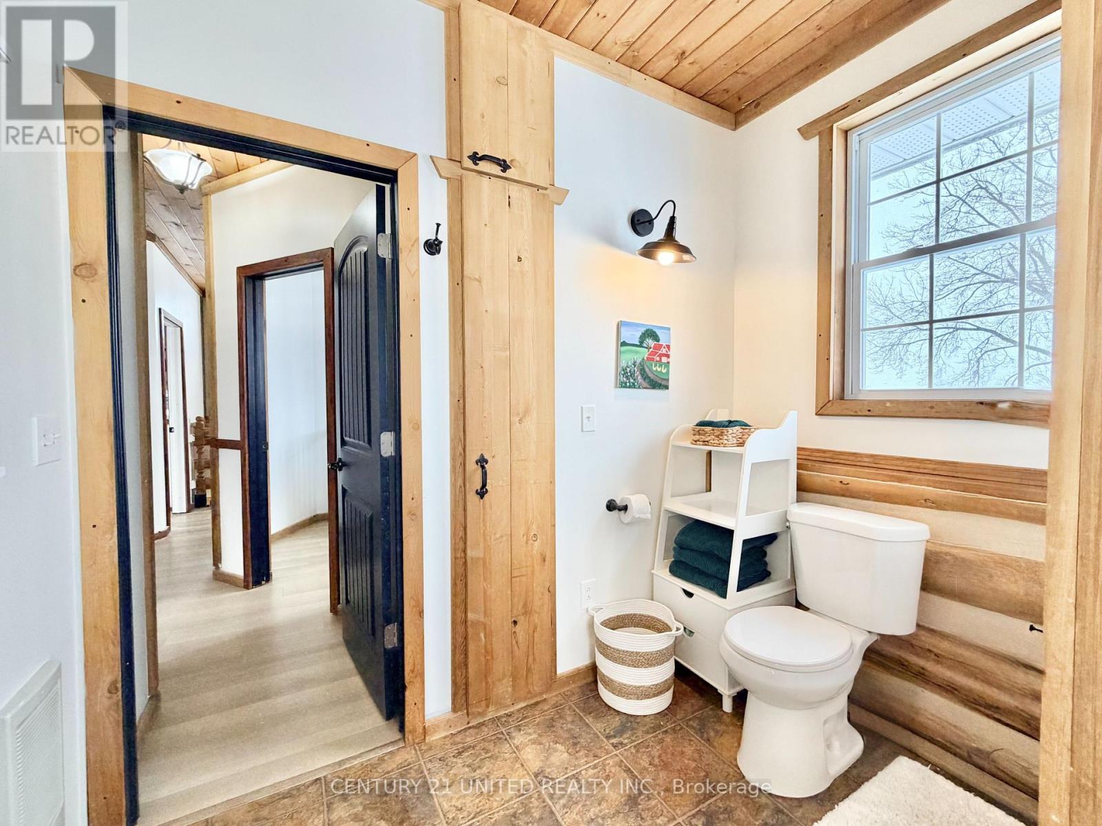 1074 First Line, Douro-Dummer, ON - Indoor Photo Showing Bathroom