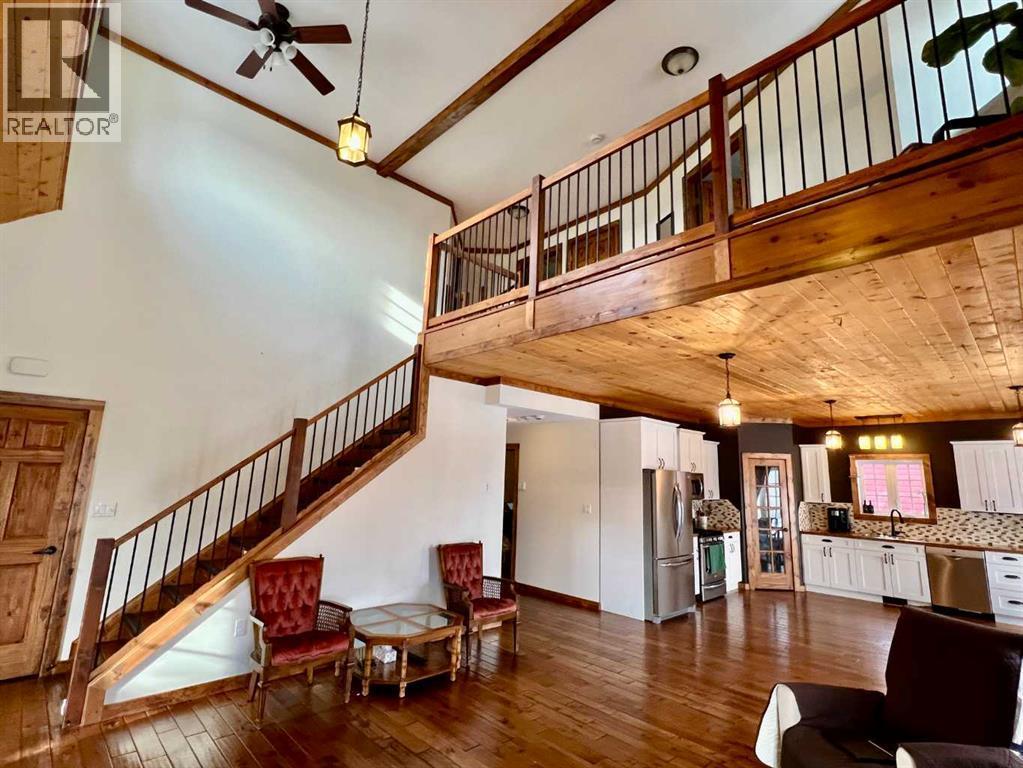 107 Poplar Avenue, Trochu, AB - Indoor