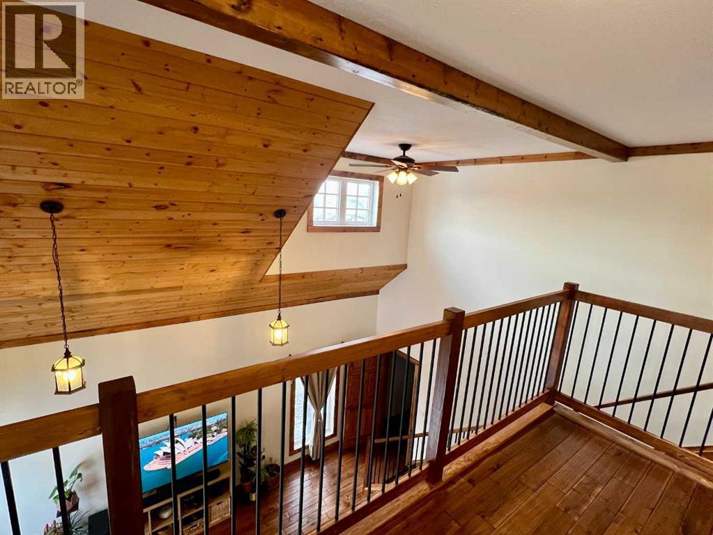 107 Poplar Avenue, Trochu, AB - Indoor Photo Showing Other Room