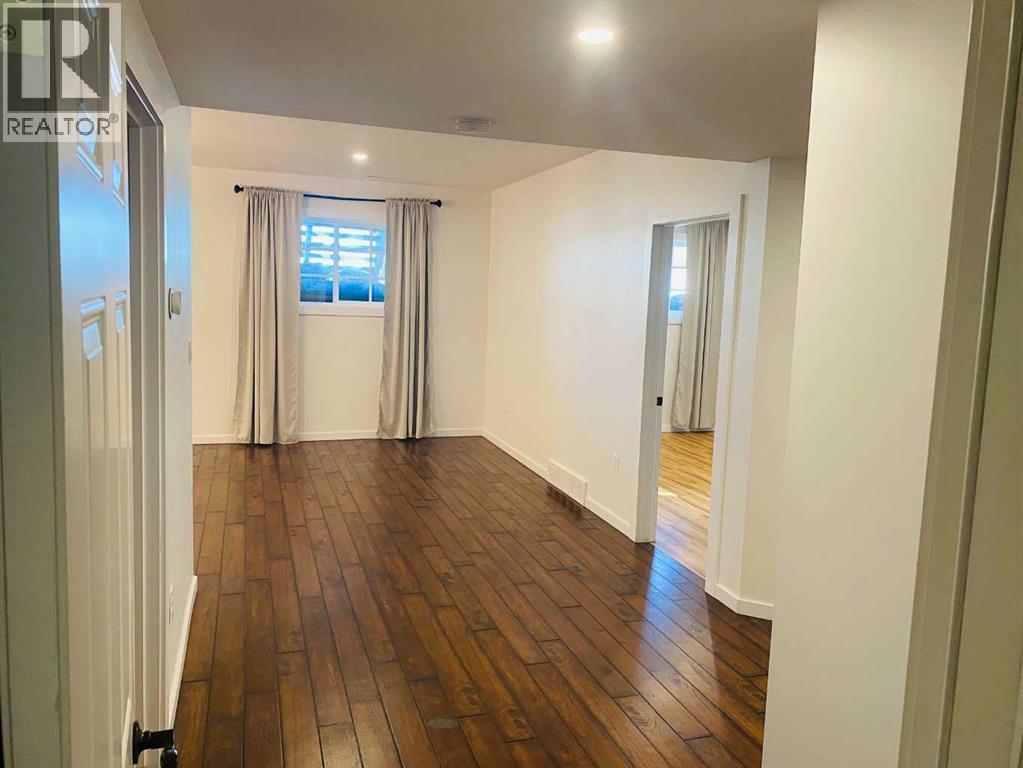 107 Poplar Avenue, Trochu, AB - Indoor Photo Showing Other Room