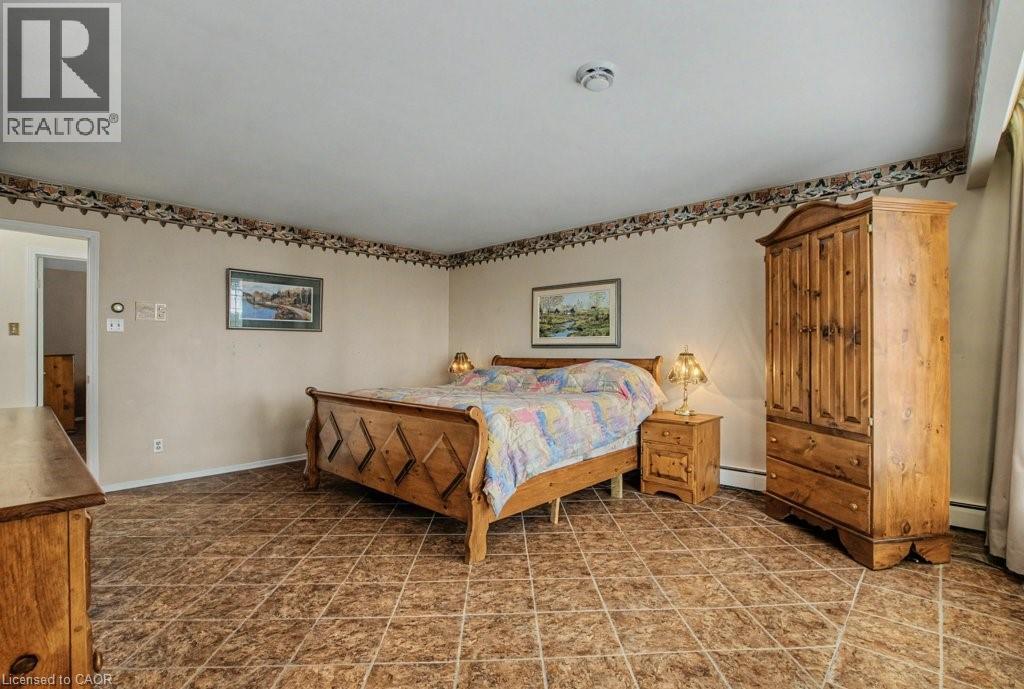 310 Riverbank Drive, Cambridge, ON - Indoor Photo Showing Bedroom
