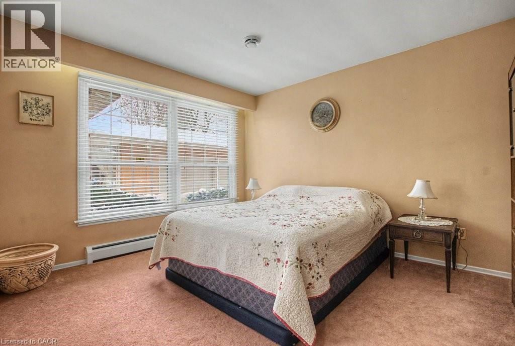 310 Riverbank Drive, Cambridge, ON - Indoor Photo Showing Bedroom