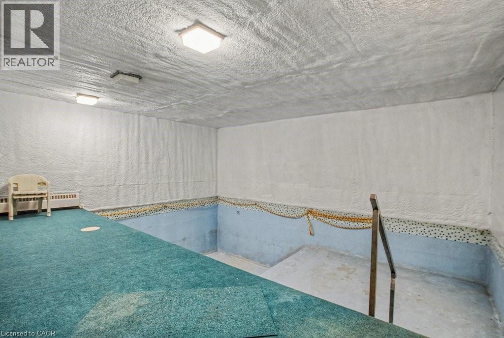 310 Riverbank Drive, Cambridge, ON - Indoor Photo Showing Other Room