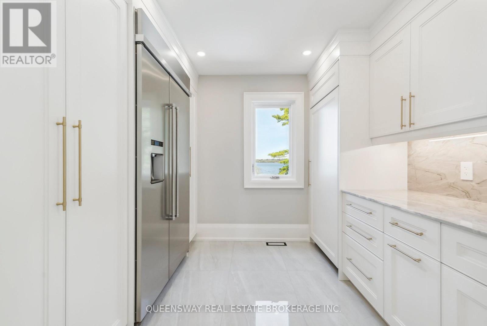 36 Pioneer Trail, Barrie, ON - Indoor