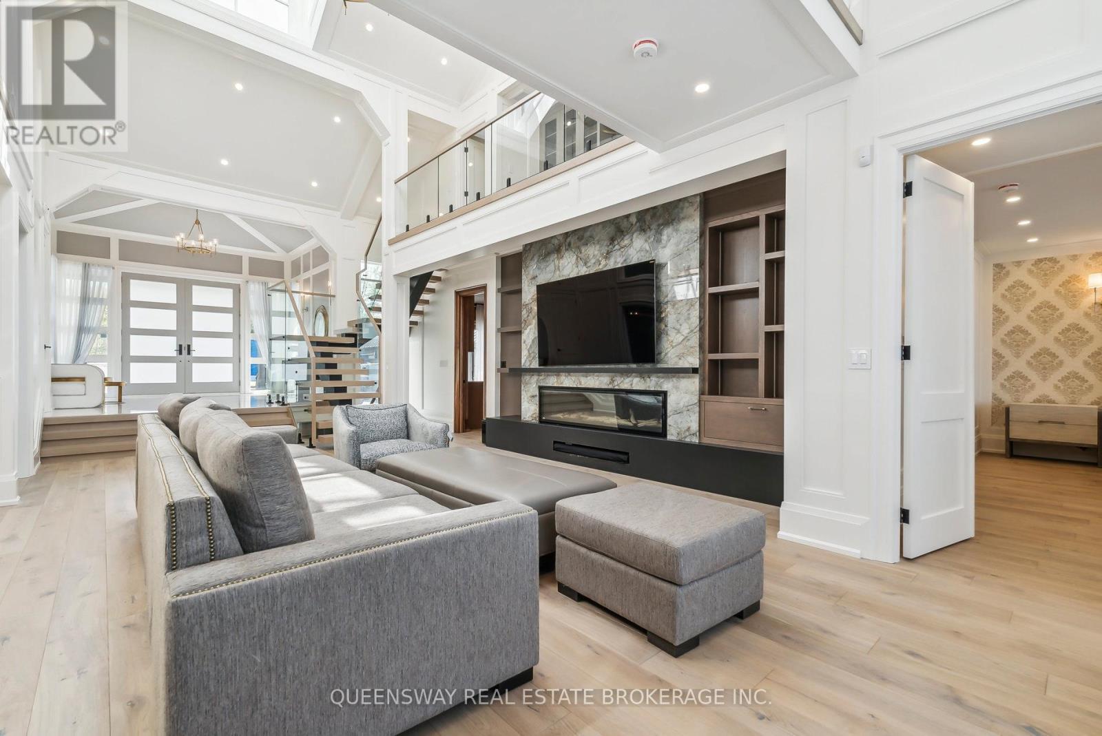 36 Pioneer Trail, Barrie, ON - Indoor With Fireplace