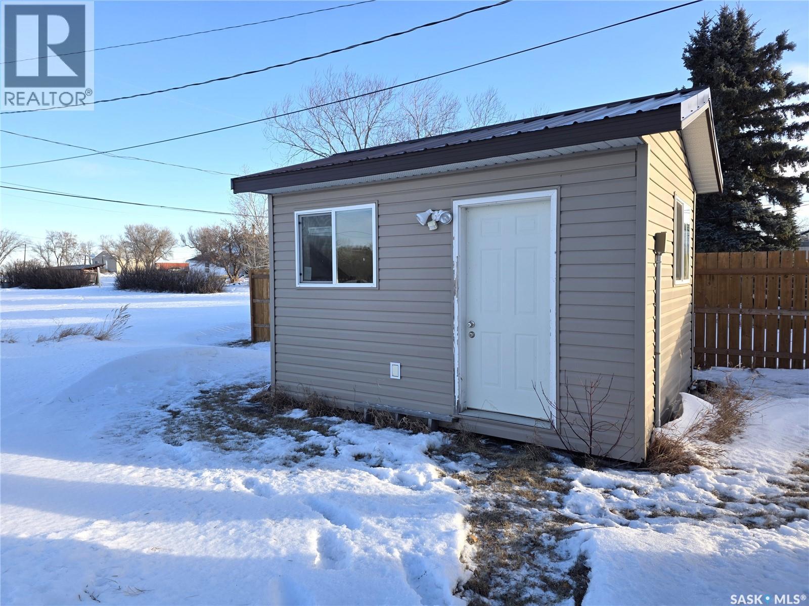 792 Saskatchewan Avenue, Milden, SK - Outdoor