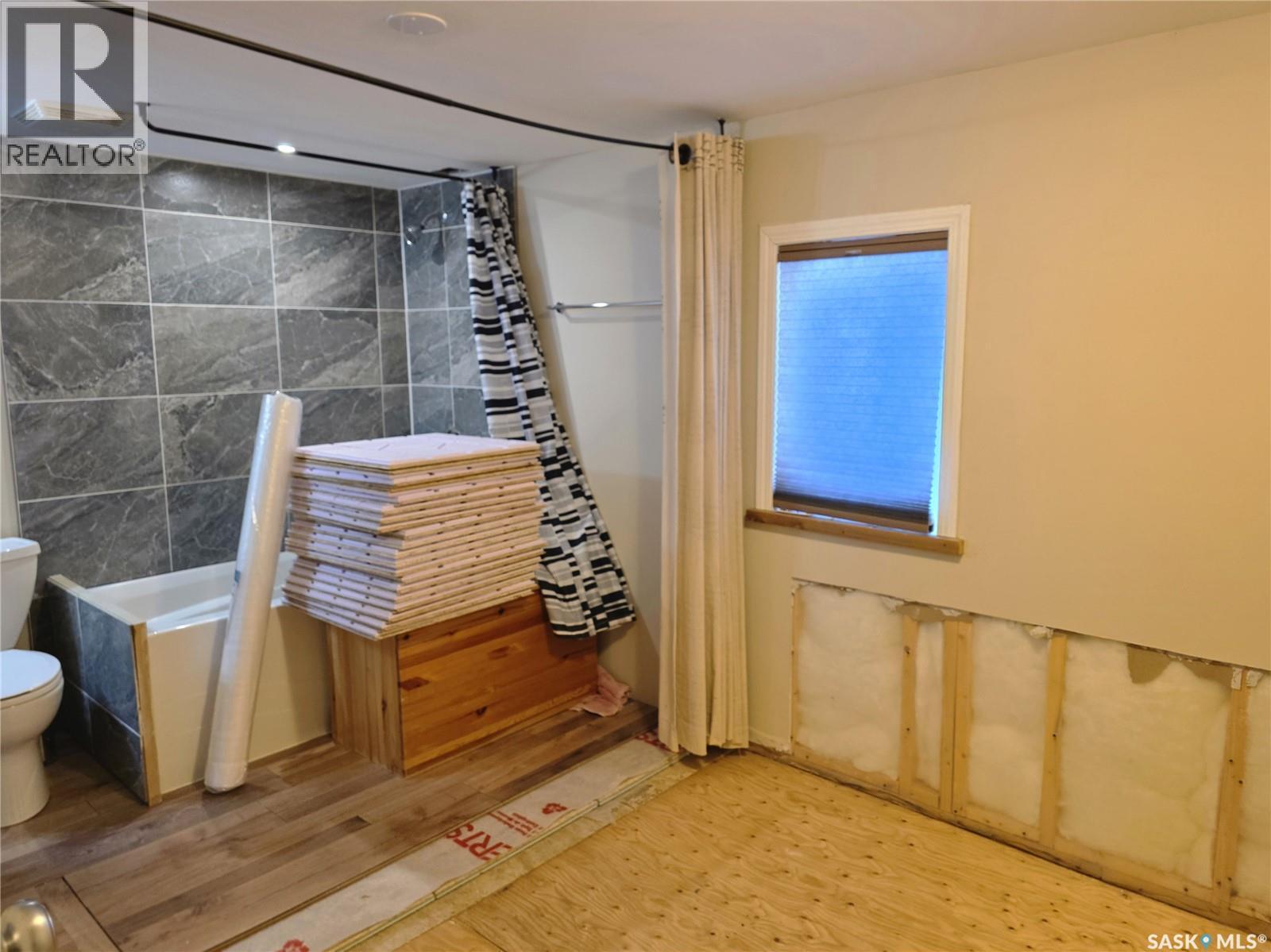 792 Saskatchewan Avenue, Milden, SK - Indoor Photo Showing Bathroom