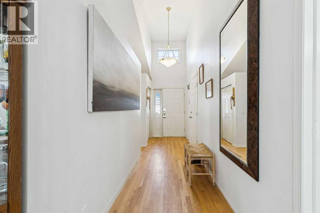 312 Prominence Heights Sw, Calgary, AB - Indoor Photo Showing Other Room