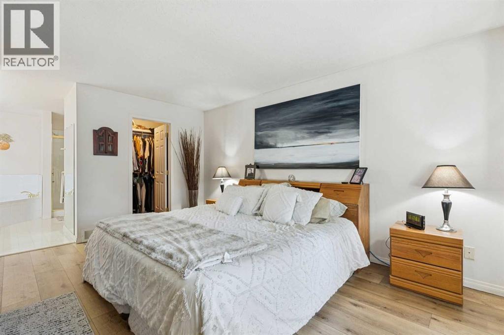312 Prominence Heights Sw, Calgary, AB - Indoor Photo Showing Bedroom
