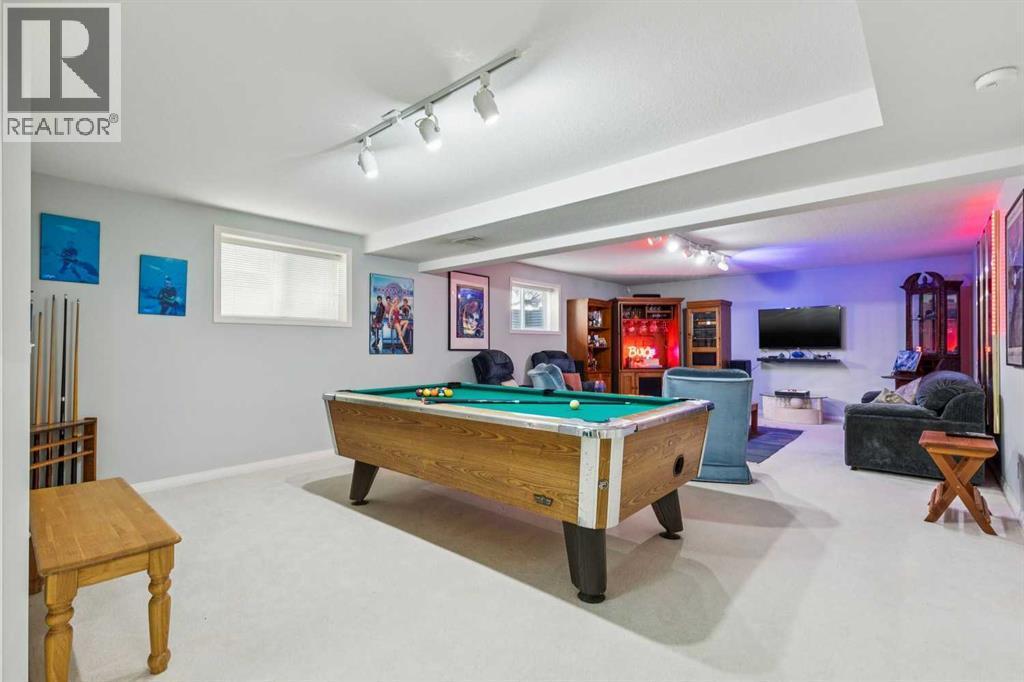 312 Prominence Heights Sw, Calgary, AB - Indoor Photo Showing Other Room