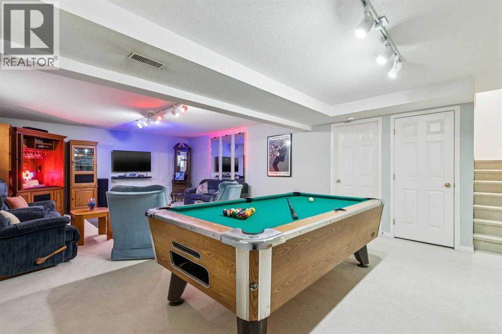 312 Prominence Heights Sw, Calgary, AB - Indoor Photo Showing Other Room