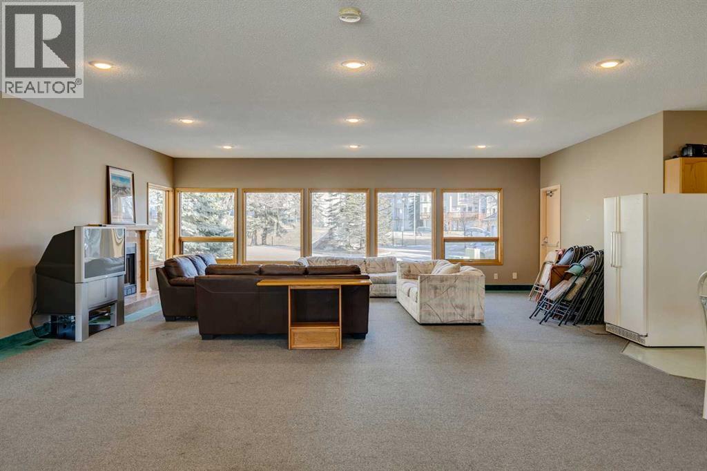 312 Prominence Heights Sw, Calgary, AB - Indoor